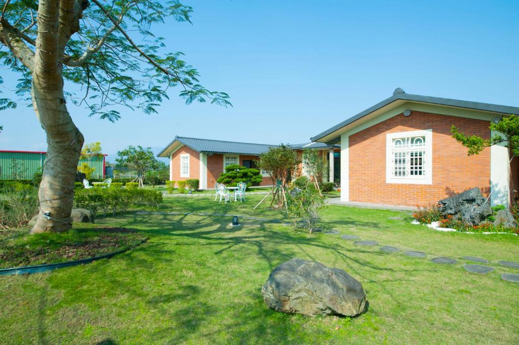 Gallery image of Yesday B&amp;B in Dongshan