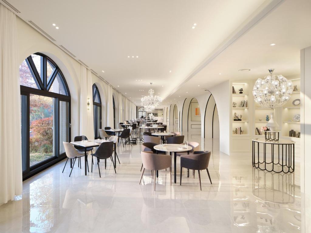 Restoran atau tempat lain untuk makan di Hanwha Resort Yongin Besancon
