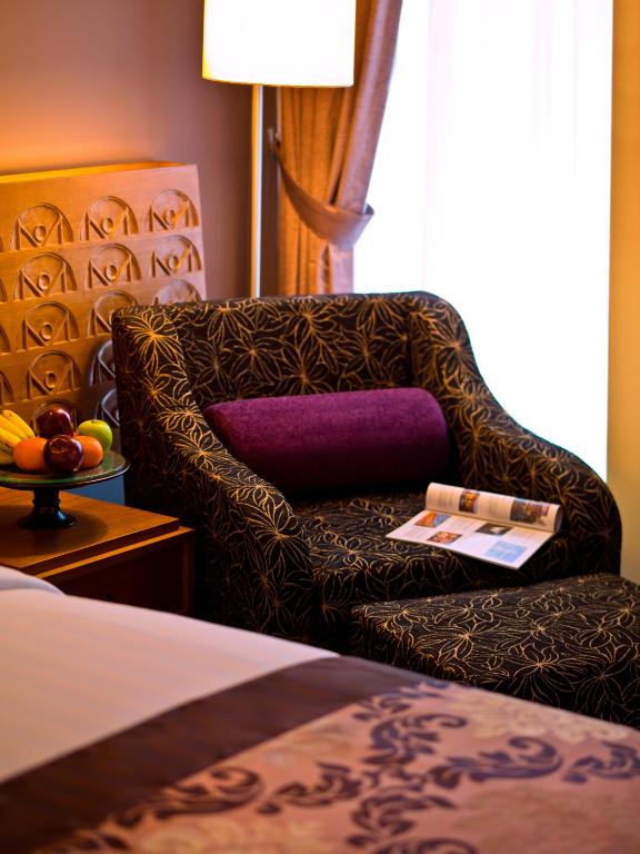 Postel nebo postele na pokoji v ubytování Sun Island Hotel & Spa Kuta