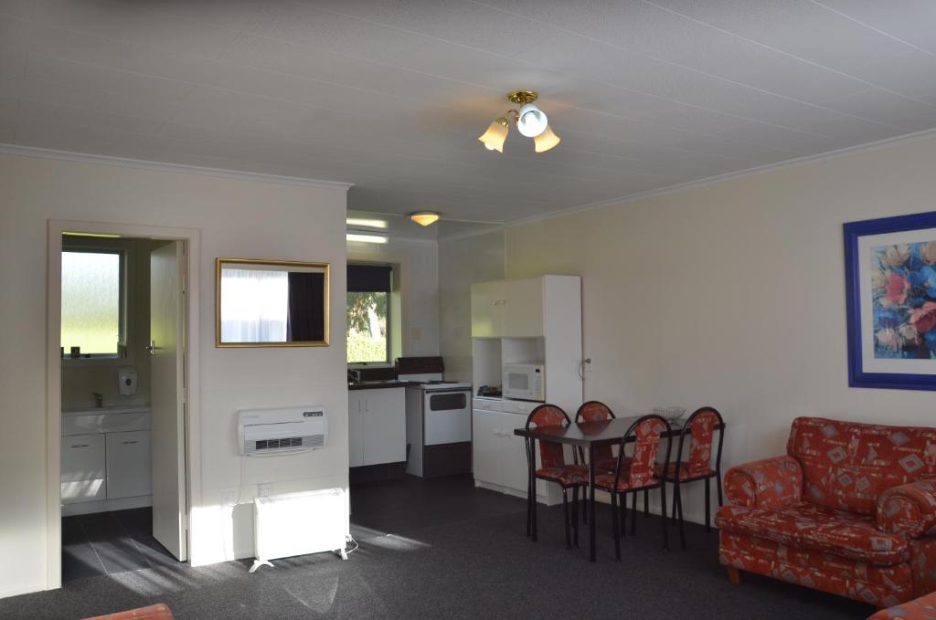 Queens Park Motels - Resim 15