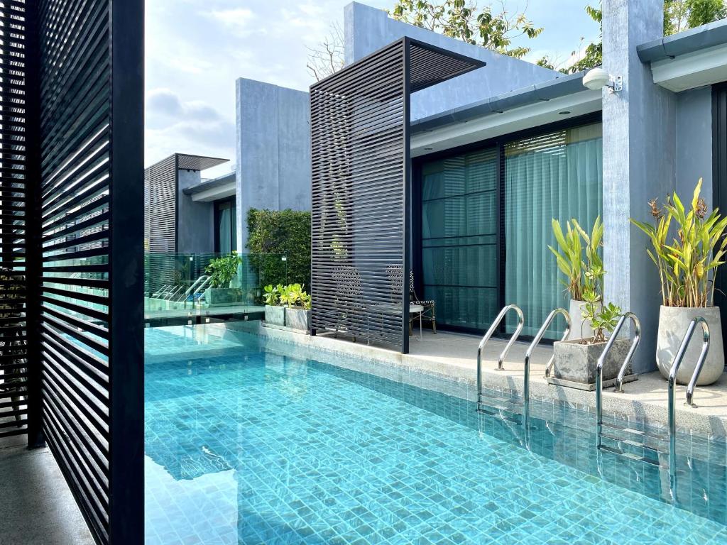 Bazén v ubytování Xen Pool Access nebo v jeho okolí