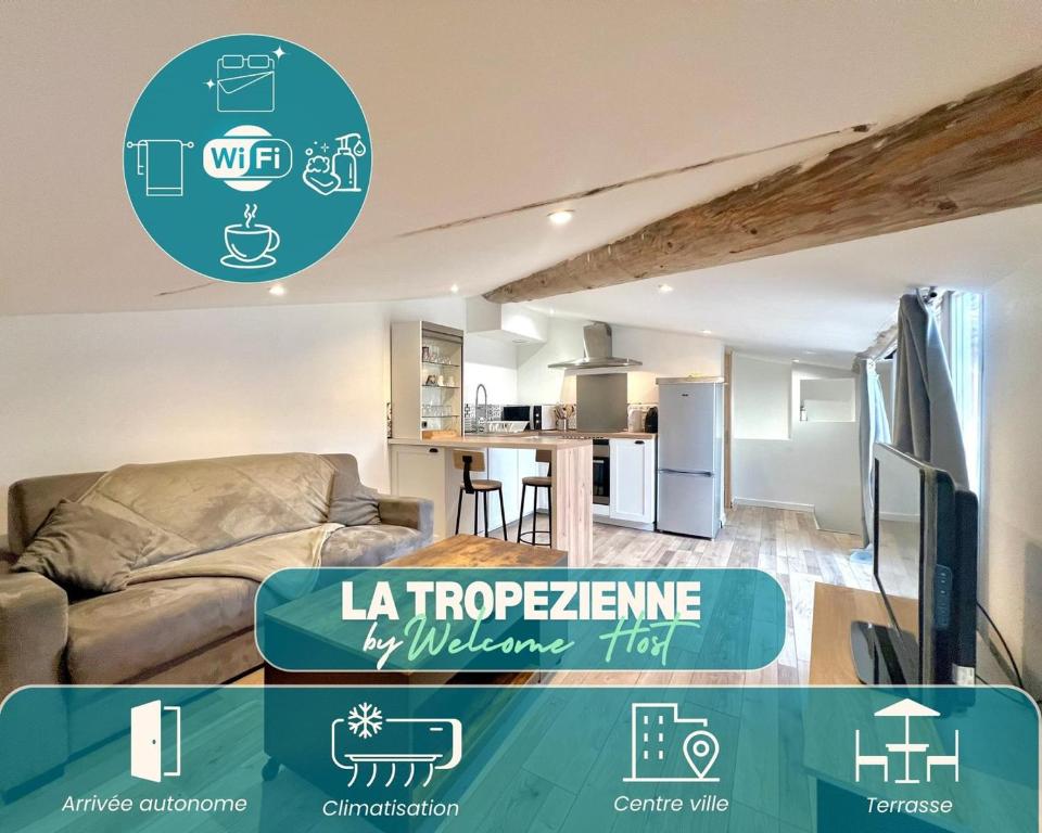 a small living room with a couch and a kitchen at La Tropézienne, charme et confort au coeur du Gard in Saint-Géniès-de-Malgoirès