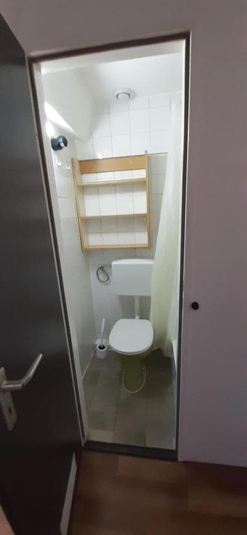 Koupelna v ubytování Low Budget Allach Apartmenthostel EVE 74