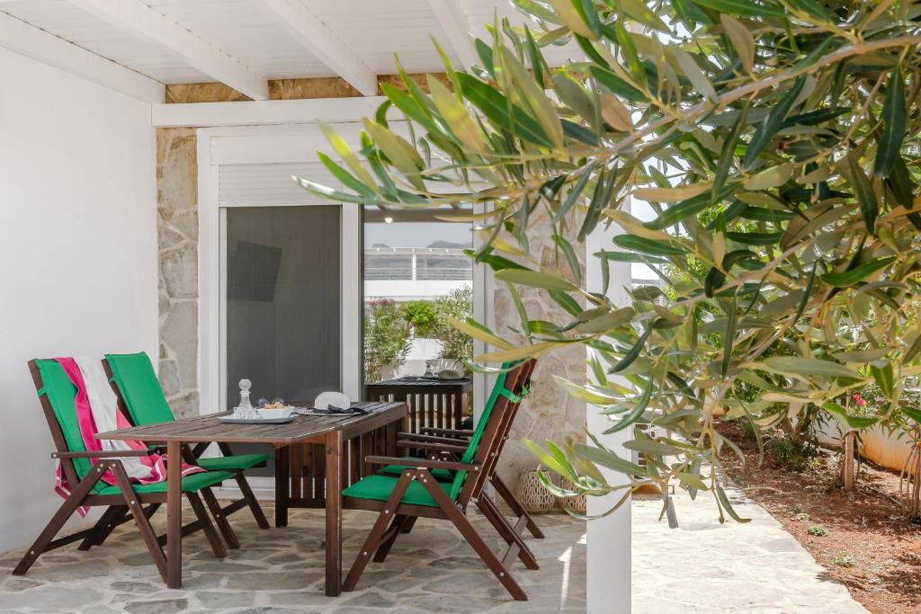 Zahrada ubytování Sea View Villa Emmanouella