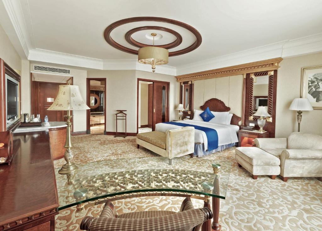 Posezení v ubytování Regal Palace Hotel