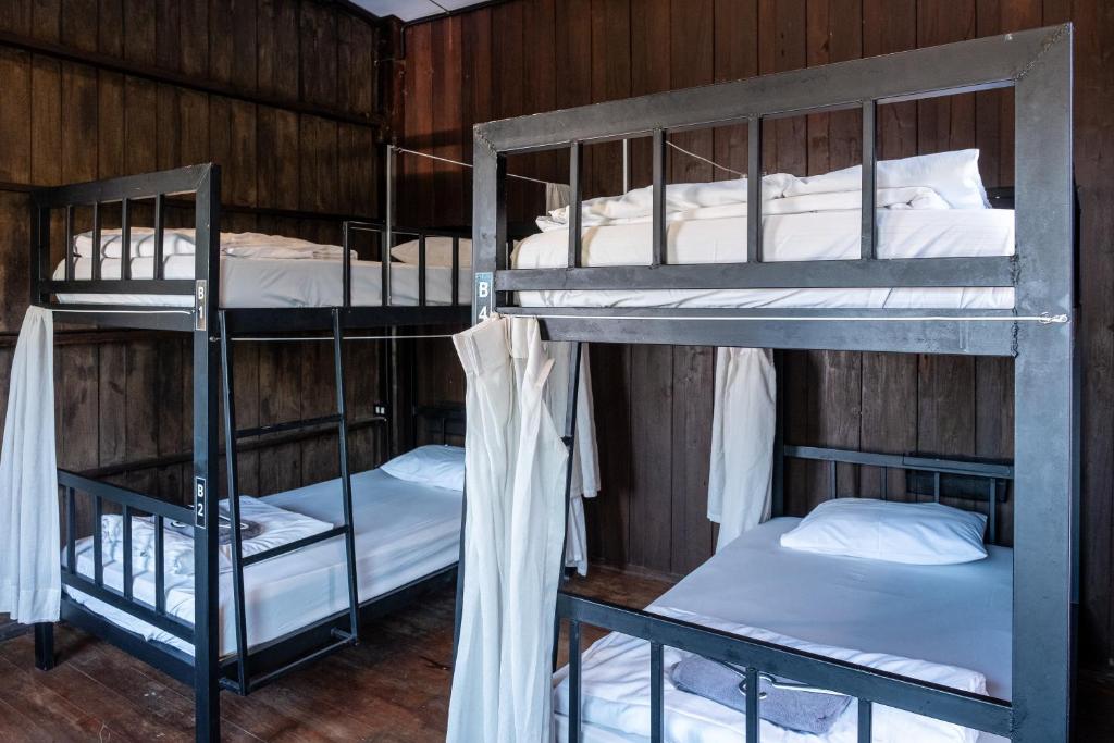 Postel nebo postele na pokoji v ubytování Moon Garden Hostel