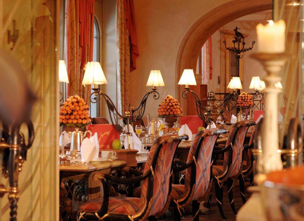 Restaurace v ubytování Relais & Châteaux Jagdhof Glashütte