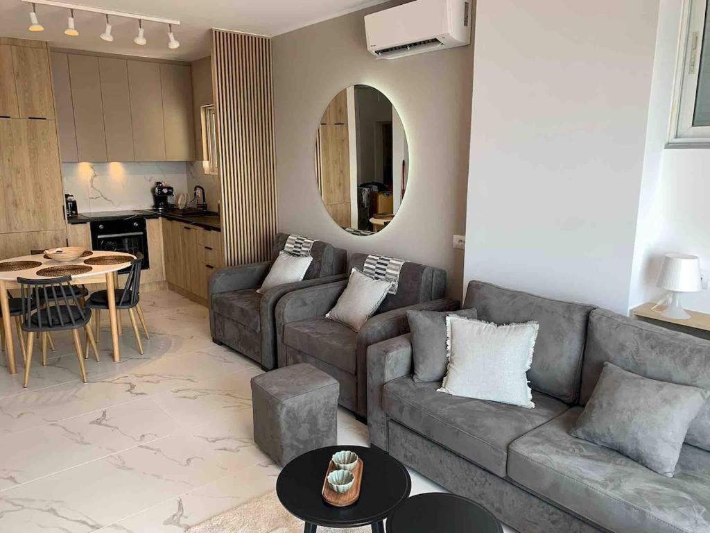 Sea Gem luxury apartment Saranda