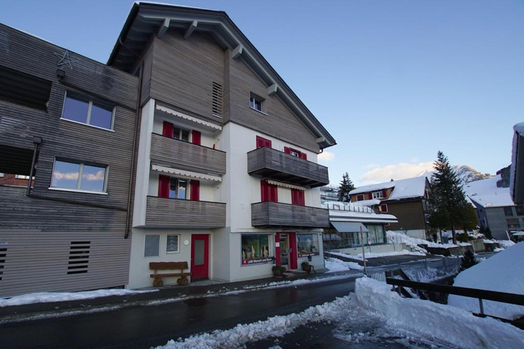 Budova, kde se apartmán nachází