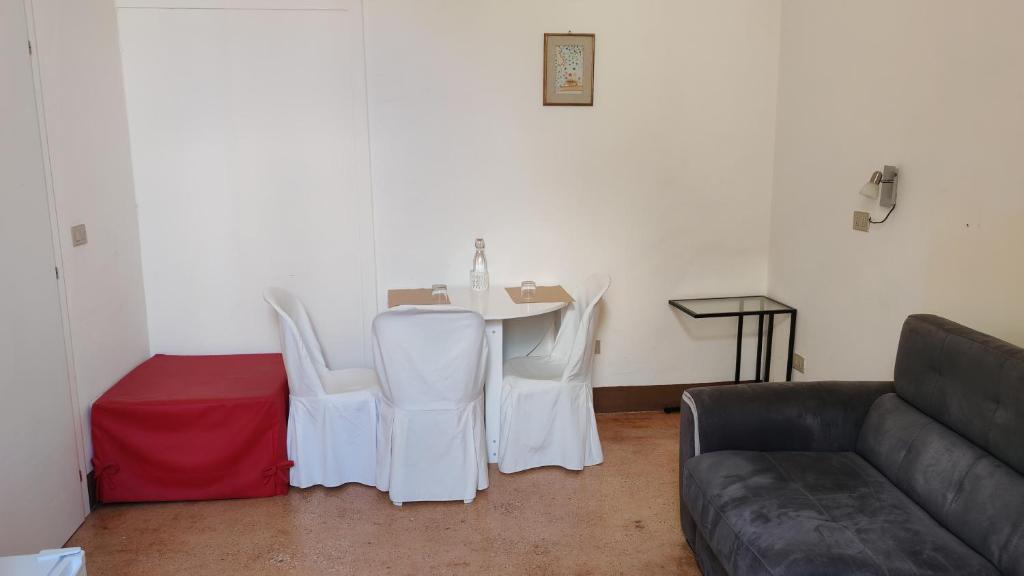 A seating area at Dimora San Leucio