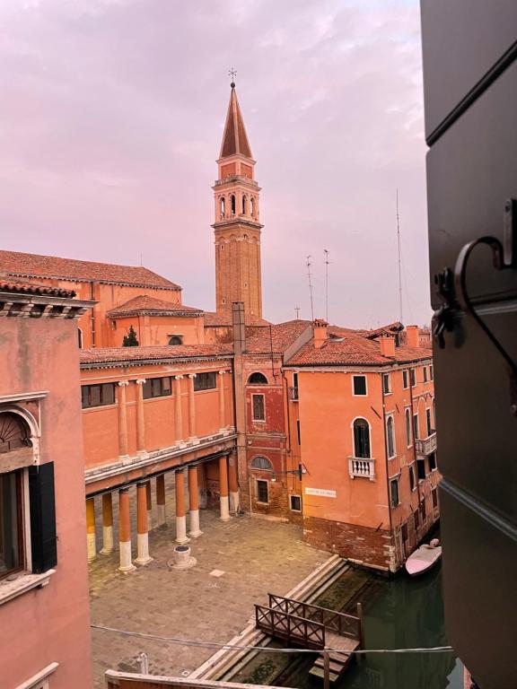 Palazzo Contarini Della Porta Di Ferro - Resim 25