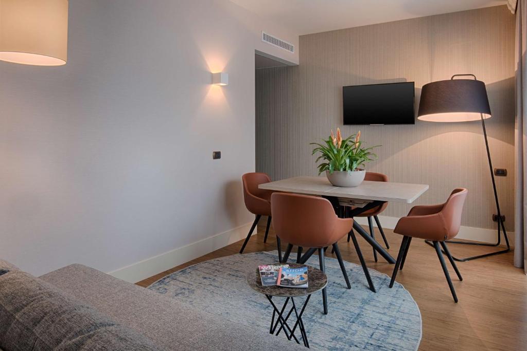 NH Roma Villa Carpegna - Resim 26