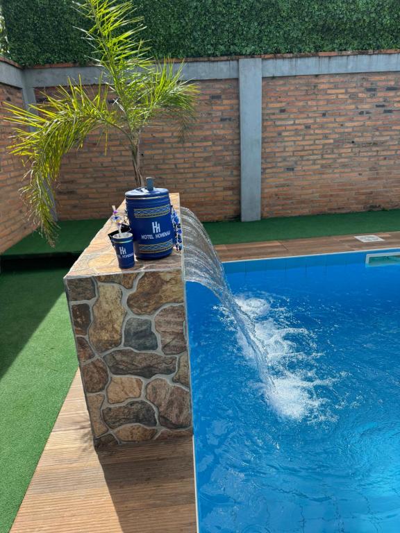 Bazén v ubytování Hotel Hohenau nebo v jeho okolí