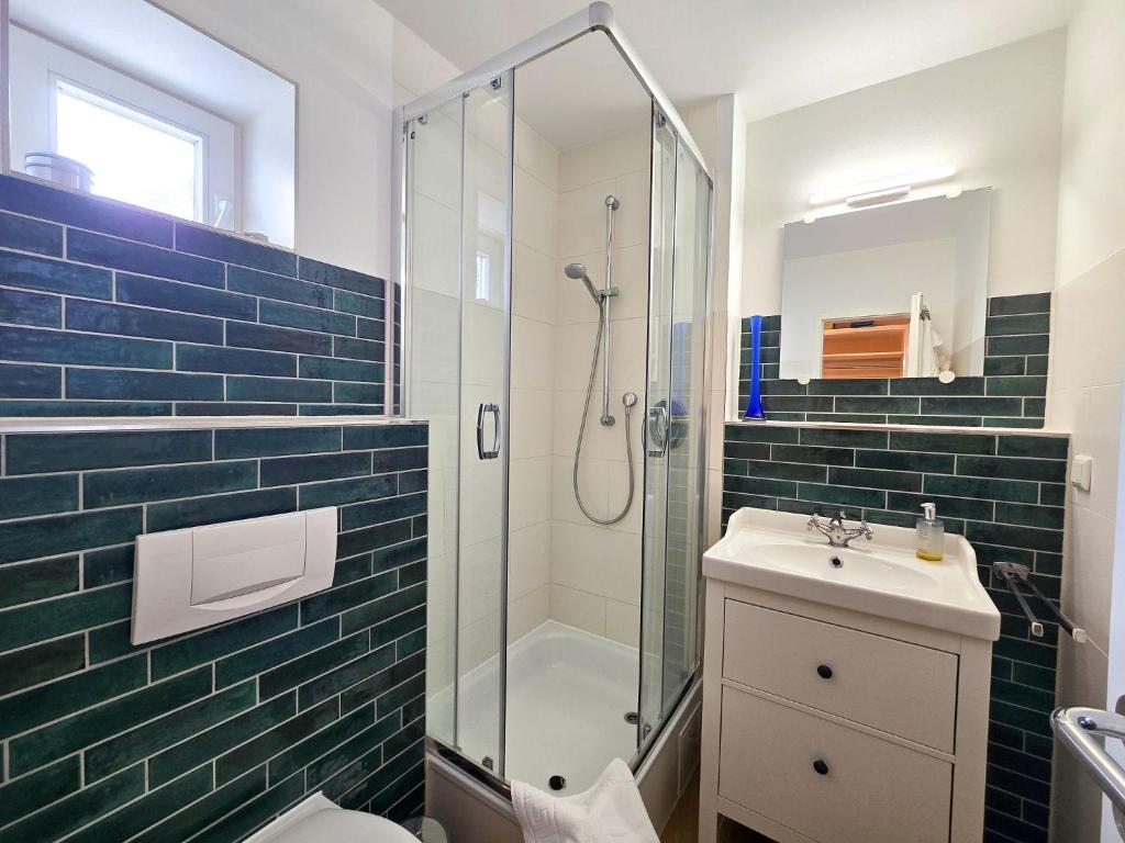 Koupelna v ubytování Feriendorf Rugana - Komfortplus 1-Raum Appartement mit Terrasse C47