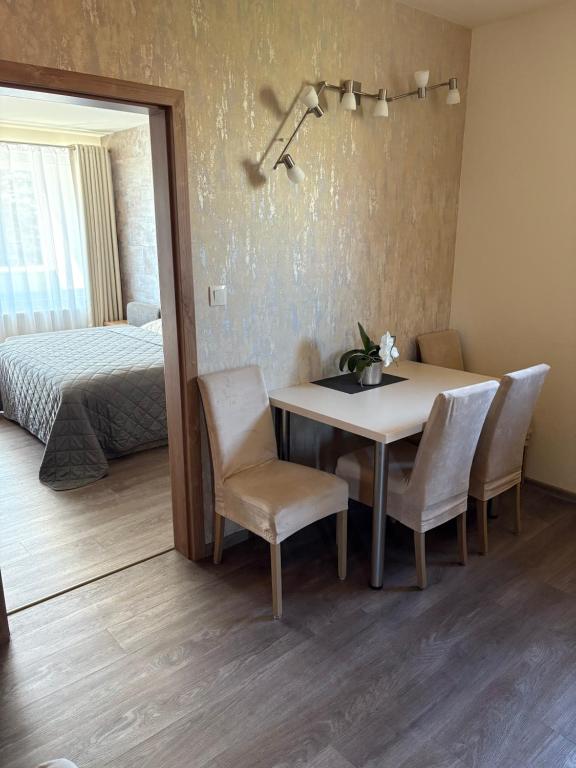 Postel nebo postele na pokoji v ubytování Apartmány I - KAfe Bojnice