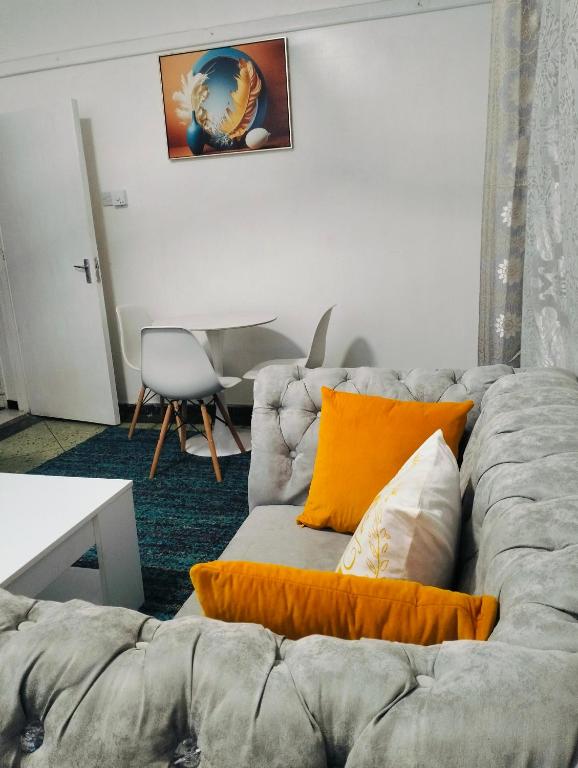 Posezení v ubytování Mombasa Nest studio apartment