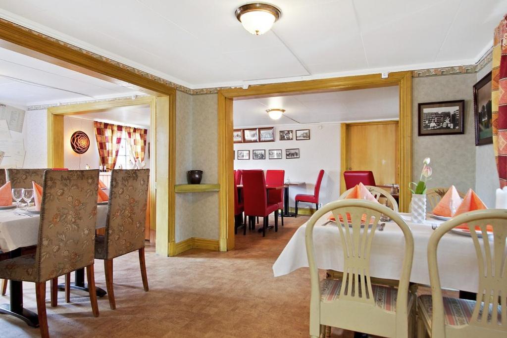 Posezení v ubytování Hotell Mikaelsgården