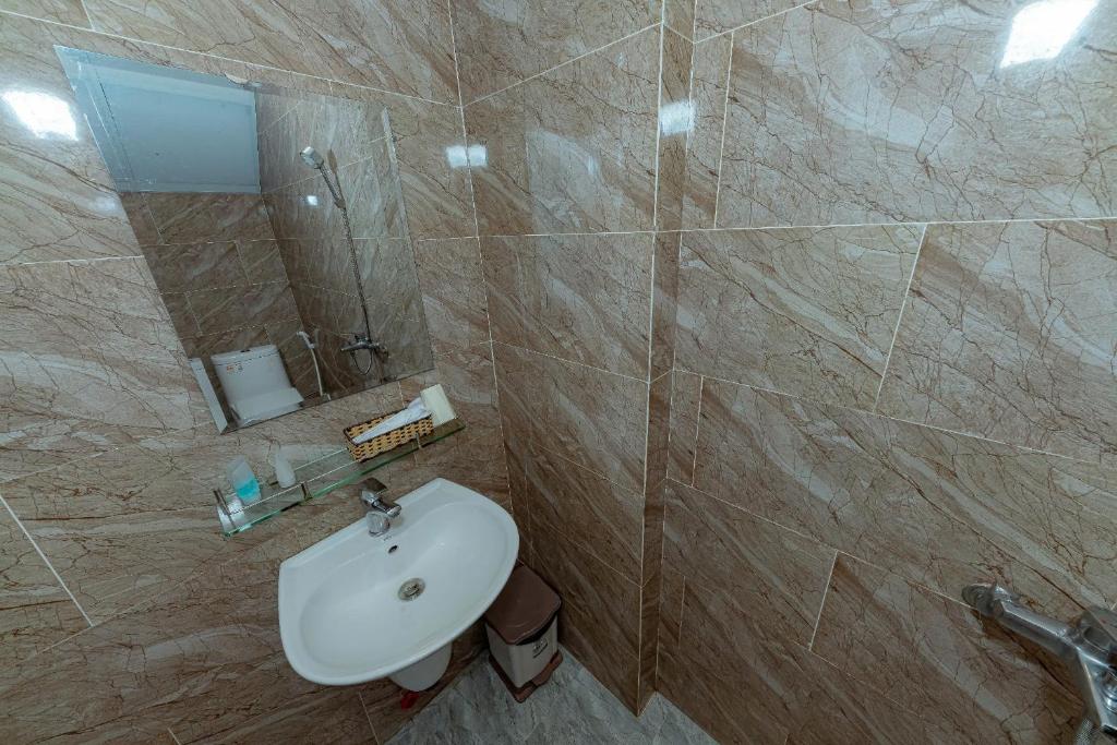 Sunrise Valley Dalat Hotel - 17