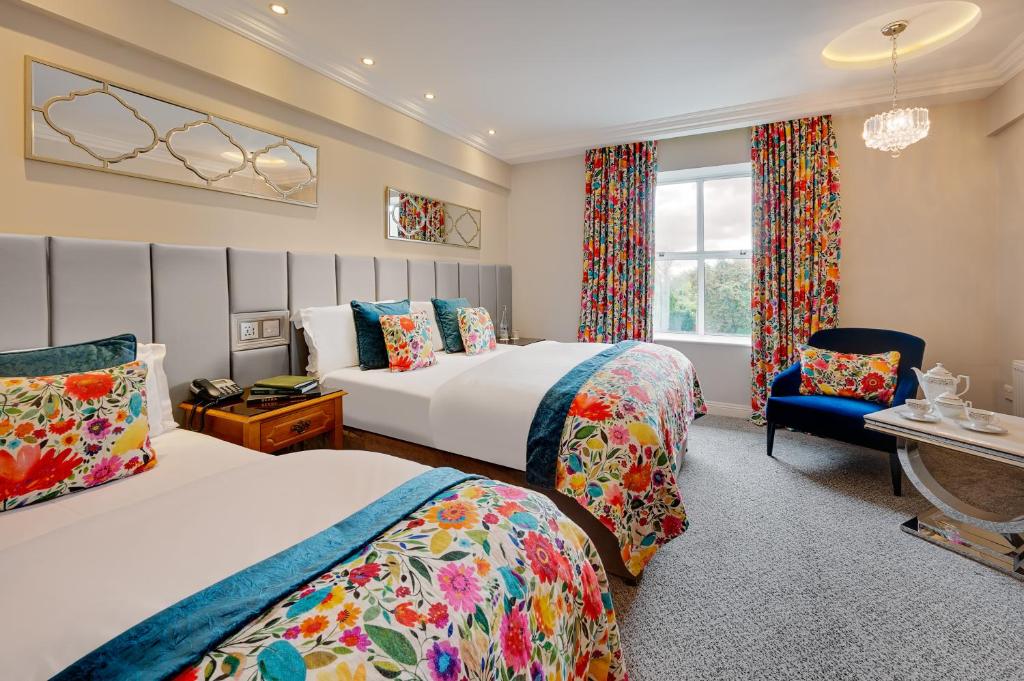 
Deluxe Double and Single Room
