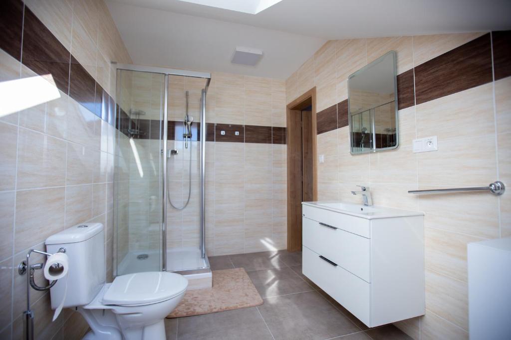 Koupelna v ubytování Apartmány Hvezdáreň