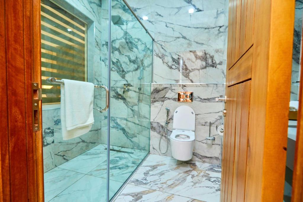 Koupelna v ubytování Vintano Hotel