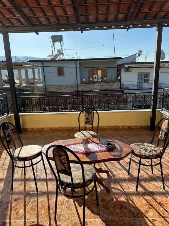 Balkón nebo terasa v ubytování Guest House Arbër