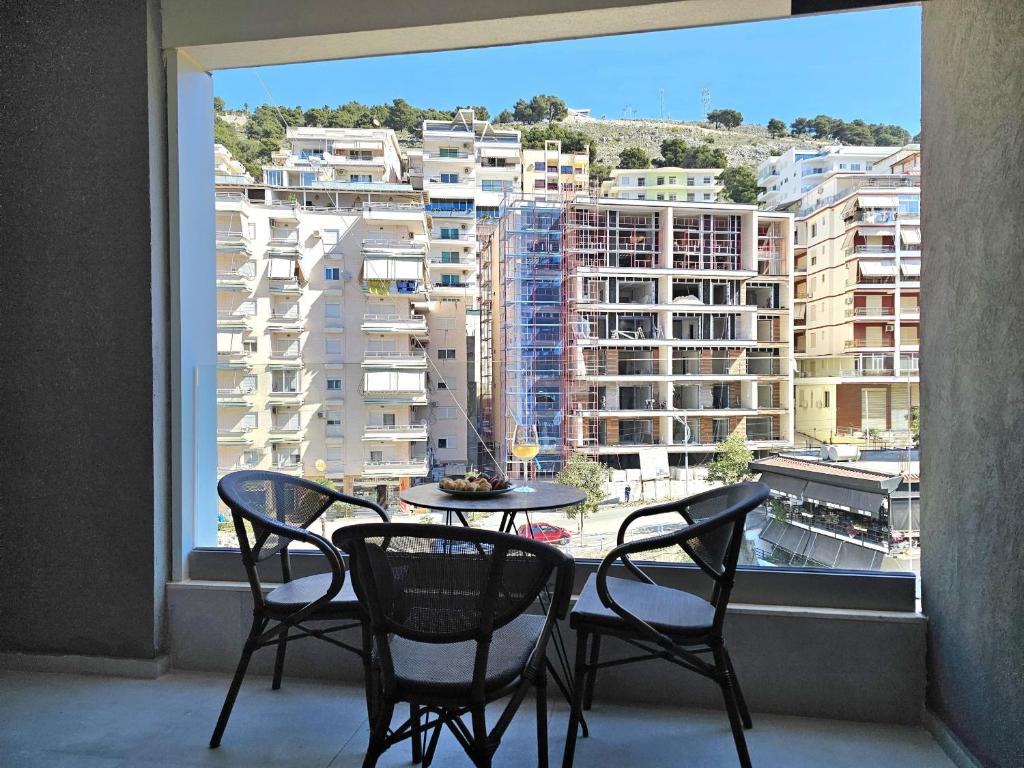 Eliza Apartment