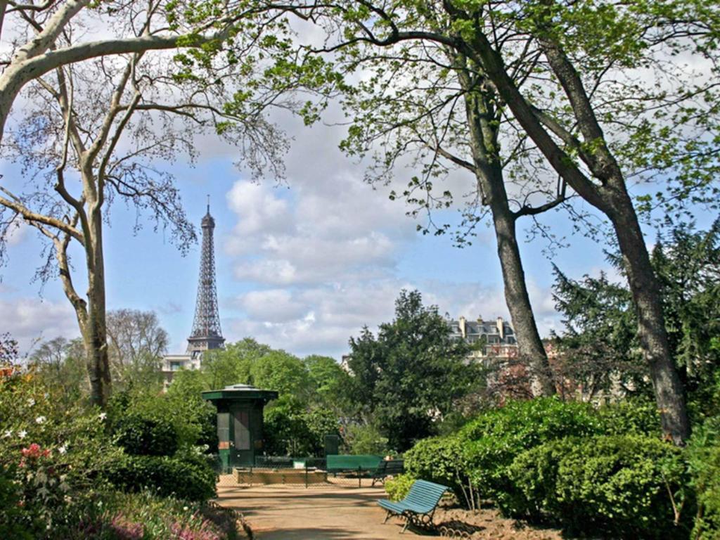 Zahrada ubytování Mercure Paris Roissy CDG
