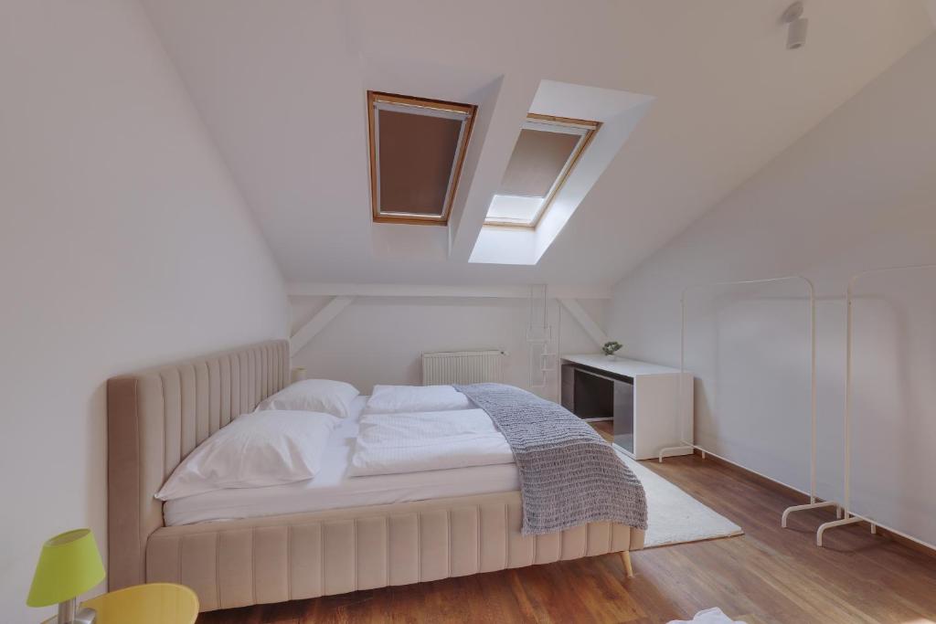 Posteľ alebo postele v izbe v ubytovaní Aneri Apartment Old Town