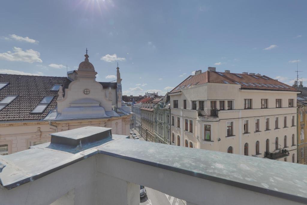 Výhľad na mesto Bratislava alebo výhľad na mesto priamo z apartmánu