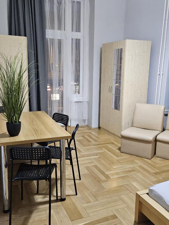 Posezení v ubytování Beautiful Rooms on the Joseph Boulevard