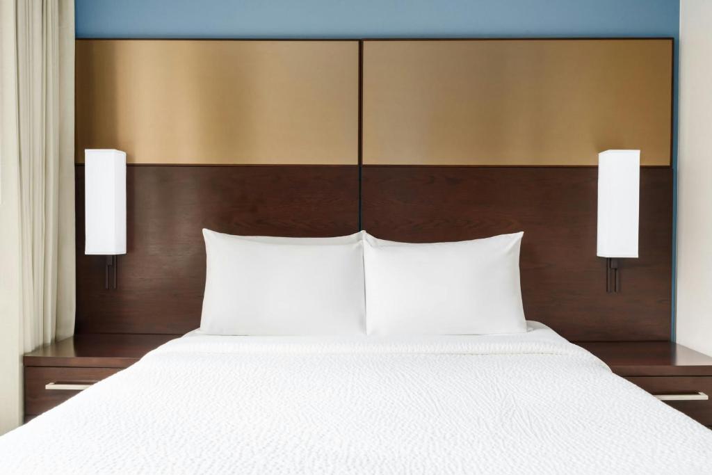 Residence Inn by Marriott Atlanta Midtown/Georgia Tech - One-Bedroom Queen Suite