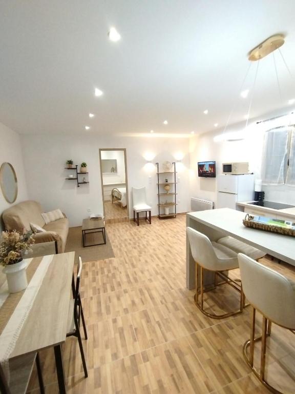 Photo de la galerie de l'établissement Charmant Appartement en Provence, à Caromb