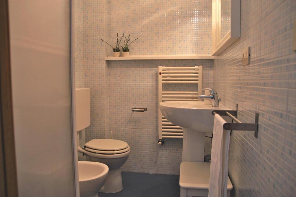 Kúpeľňa v ubytovaní Appartamento con giardino Dolcemare