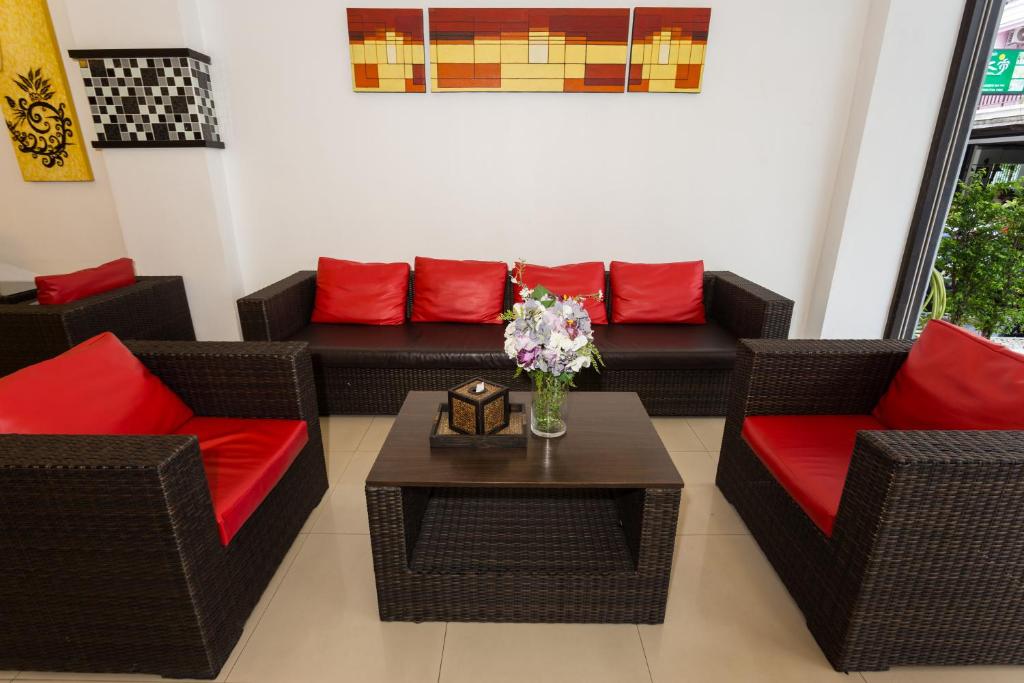 Posezení v ubytování Star House Patong