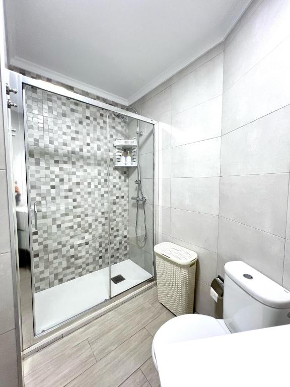 Koupelna v ubytování Apartamento Turistico Peñalver Playa 316