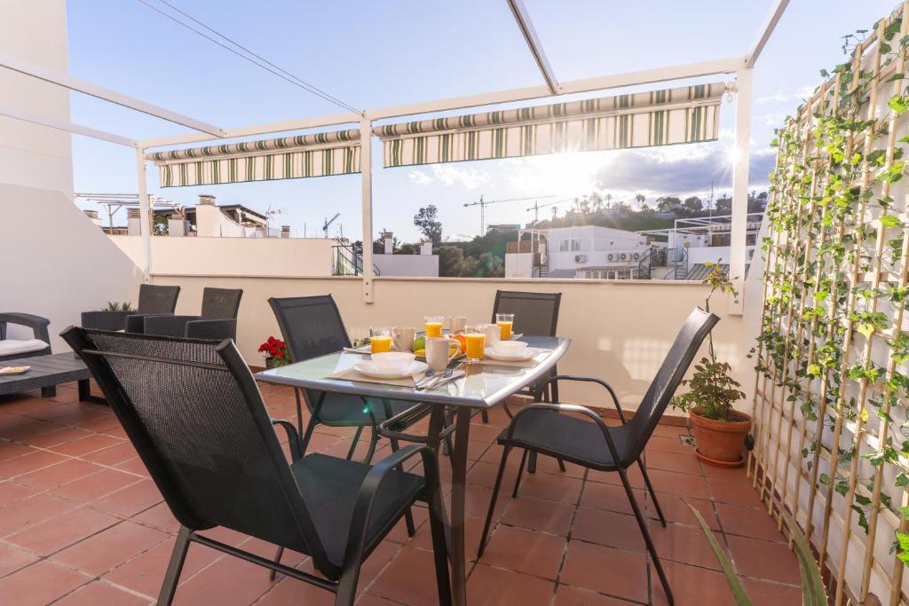 AQUA APARTMENT - 2 Bedrooms, Terrace & Pool - Benalmádena Beach