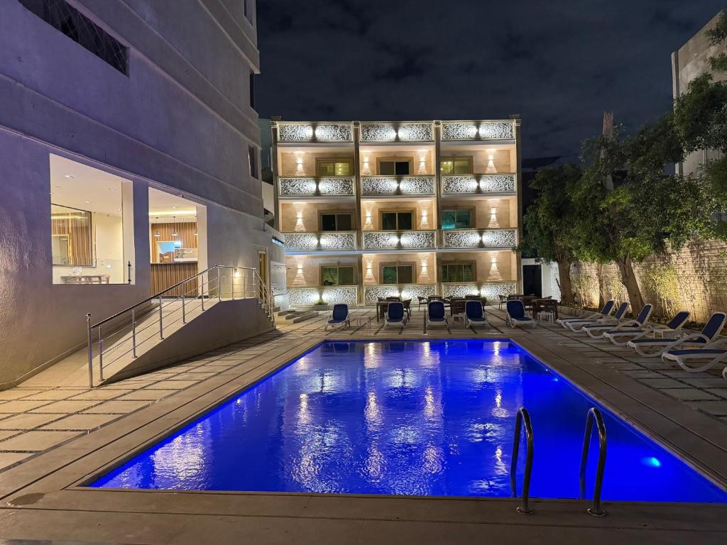 Bazén v ubytování Dyafa Pyramids Hotel & Spa nebo v jeho okolí