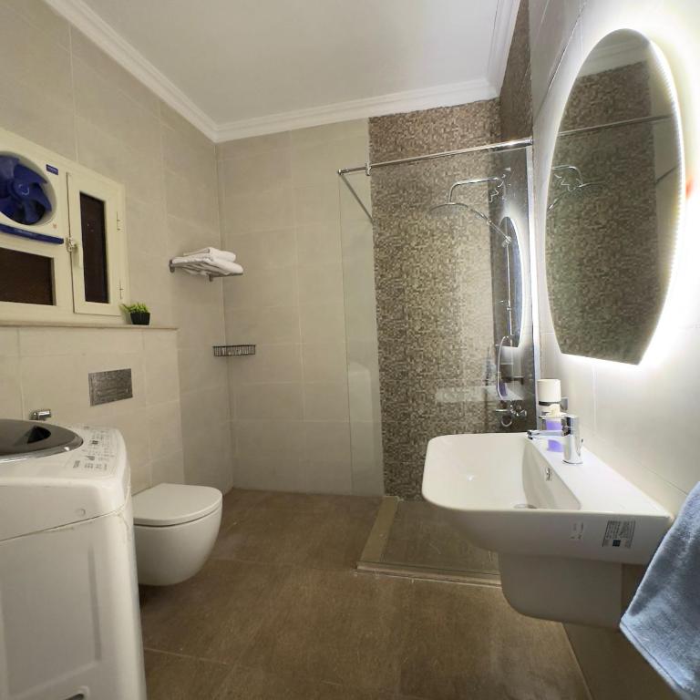 Koupelna v ubytování Hotel Apartment In Sheikh Zayed With Private Entrance