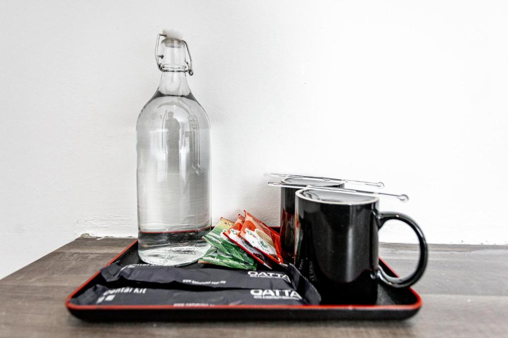 Utensilios para hacer té y café en Earnest Hotel Georgetown