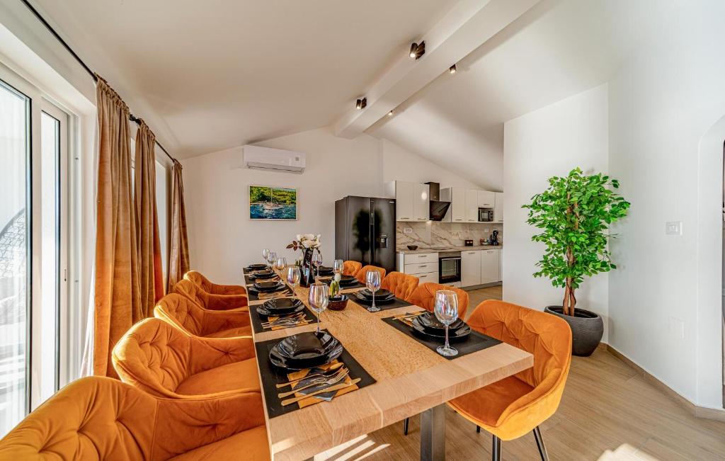 Posedenie v ubytovaní Awesome Apartment In Blato