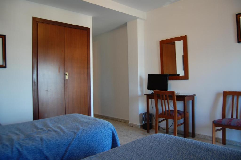 Telewizja i/lub zestaw kina domowego w obiekcie Hotel Marina Victoria