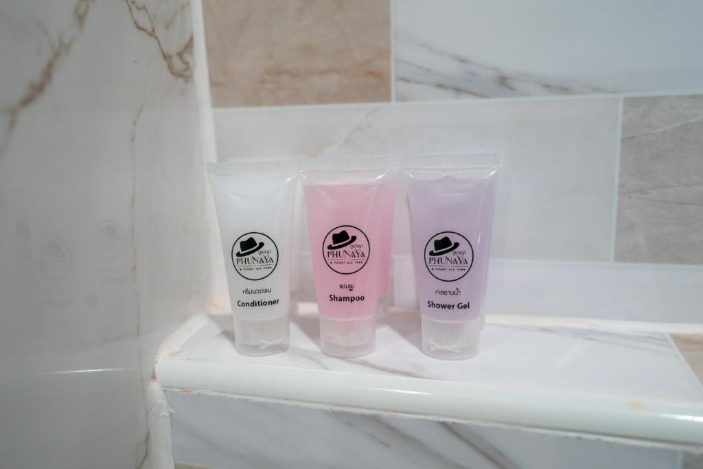 Phunaya Phuket Oldtown Hotel - Resim 31