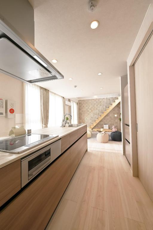 八街市にある8Room - Vacation STAY 70877vのキッチン(シンク、カウンタートップ付)