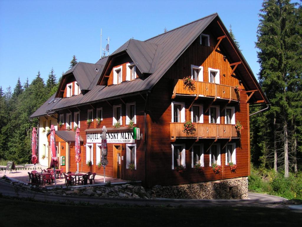 Fotografie z fotogalerie ubytování Hotel Anenský mlýn v destinaci Říčky