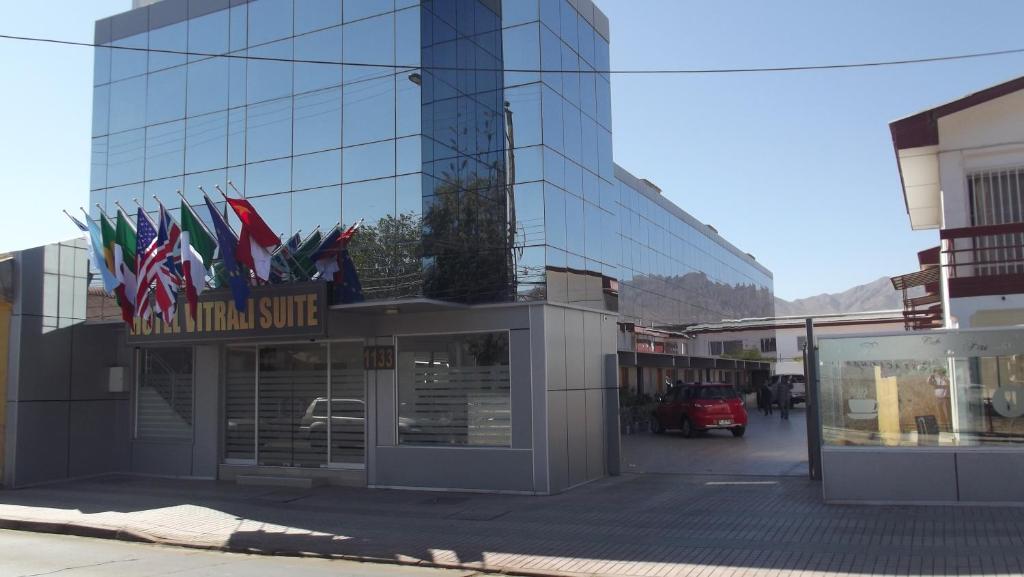 Nespecifikovaný výhled na hory nebo výhled na hory při pohledu z hotelu