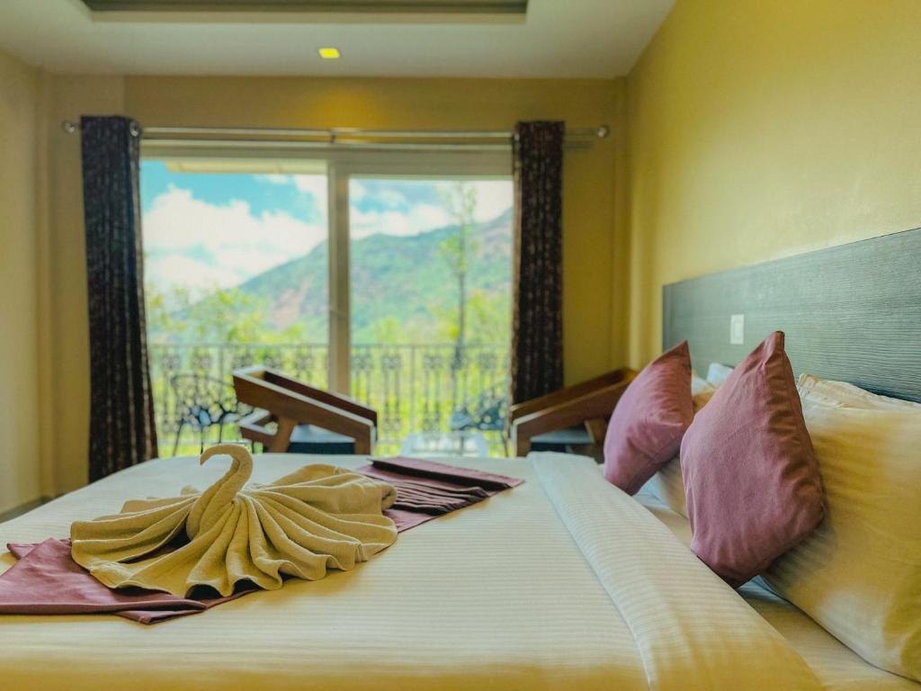 Nespecifikovaný výhled na hory nebo výhled na hory při pohledu z hotelu