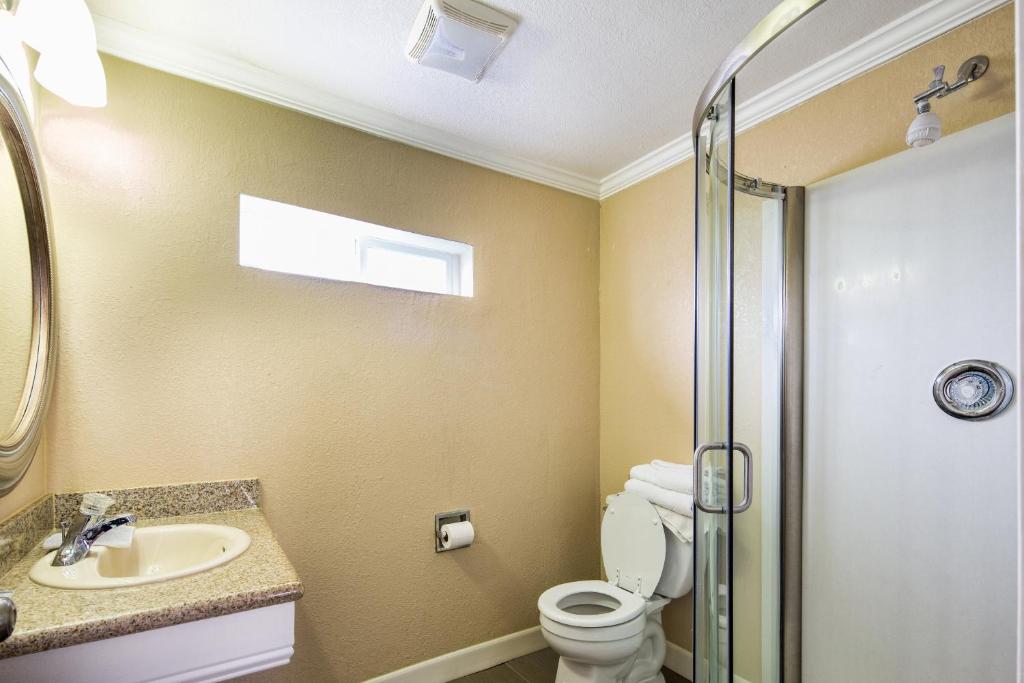 Americas Best Value Inn Richmond photo