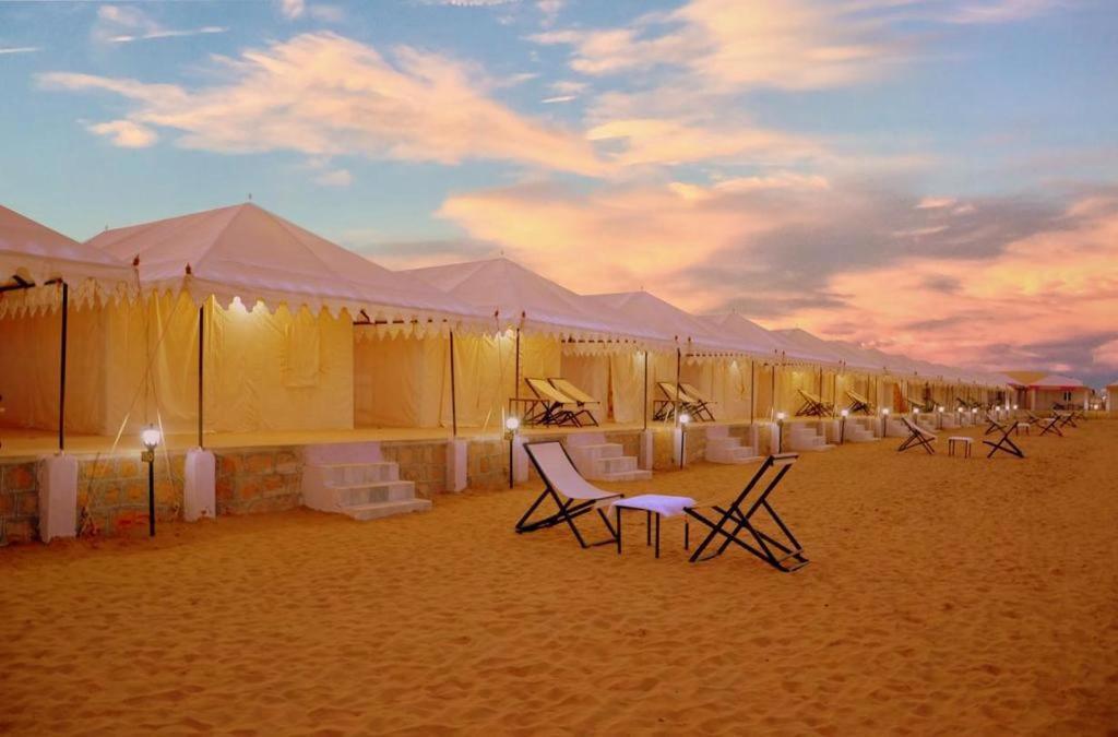 Ein Strand an oder in der Nähe des Resorts