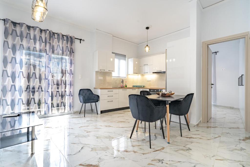 Elegant Apartment in Glyfada 2 Bdrms by MPS